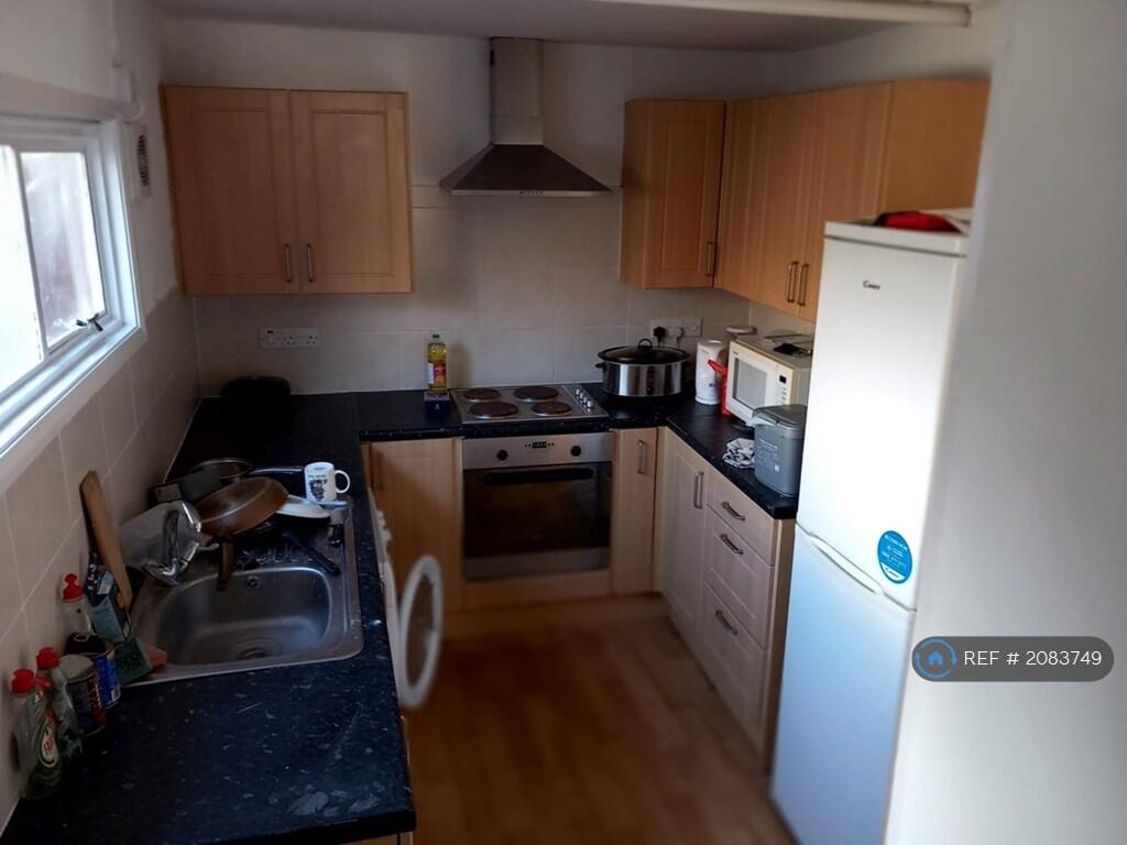 1 bed House Share for rent in Exmouth. From OpenRent