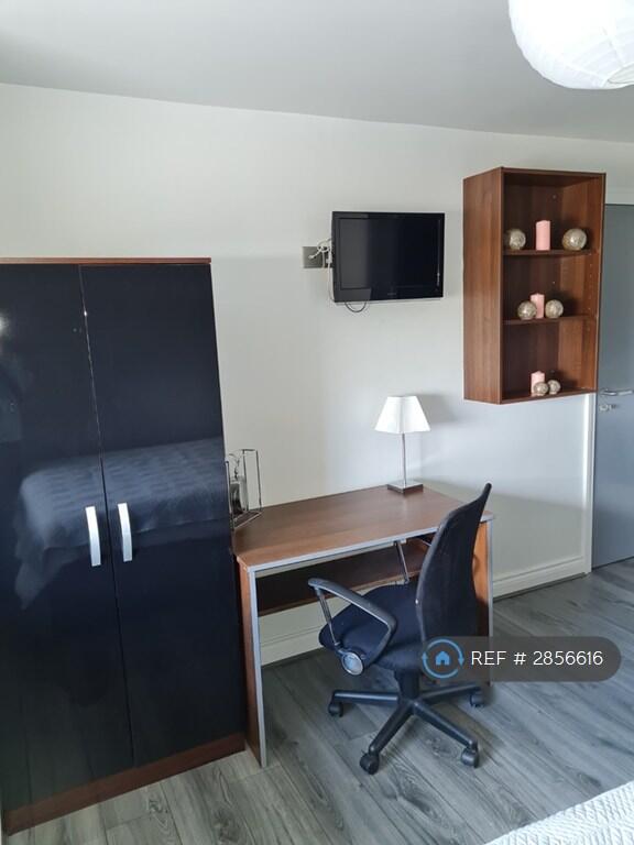 0 bed Studio for rent in Huddersfield. From OpenRent