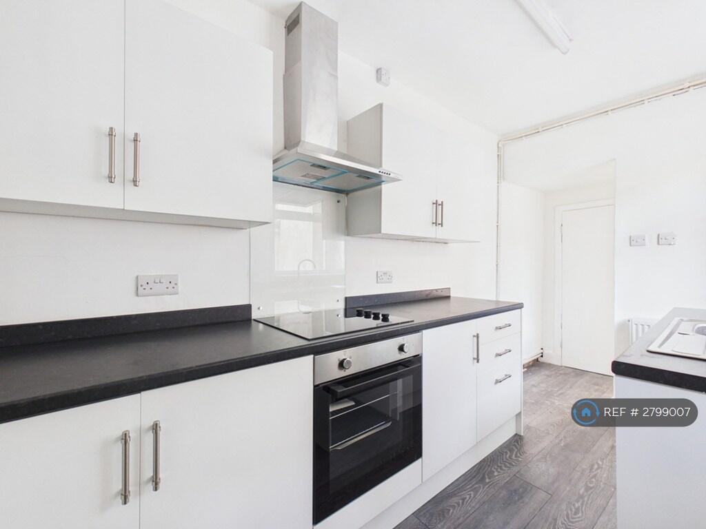 2 bed Mid Terraced House for rent in Stockton-on-Tees. From OpenRent