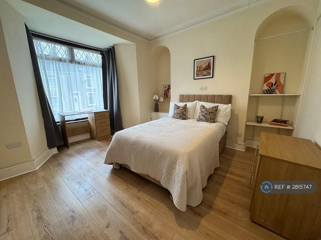 1 bed House Share for rent in Swansea. From OpenRent 1 bed House Share for rent in Swansea. From OpenRent