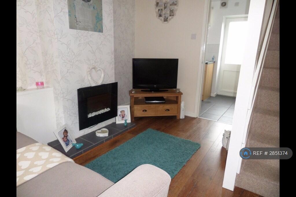 1 bed Mid Terraced House for rent in Frizington. From OpenRent 1 bed Mid Terraced House for rent in Frizington. From OpenRent