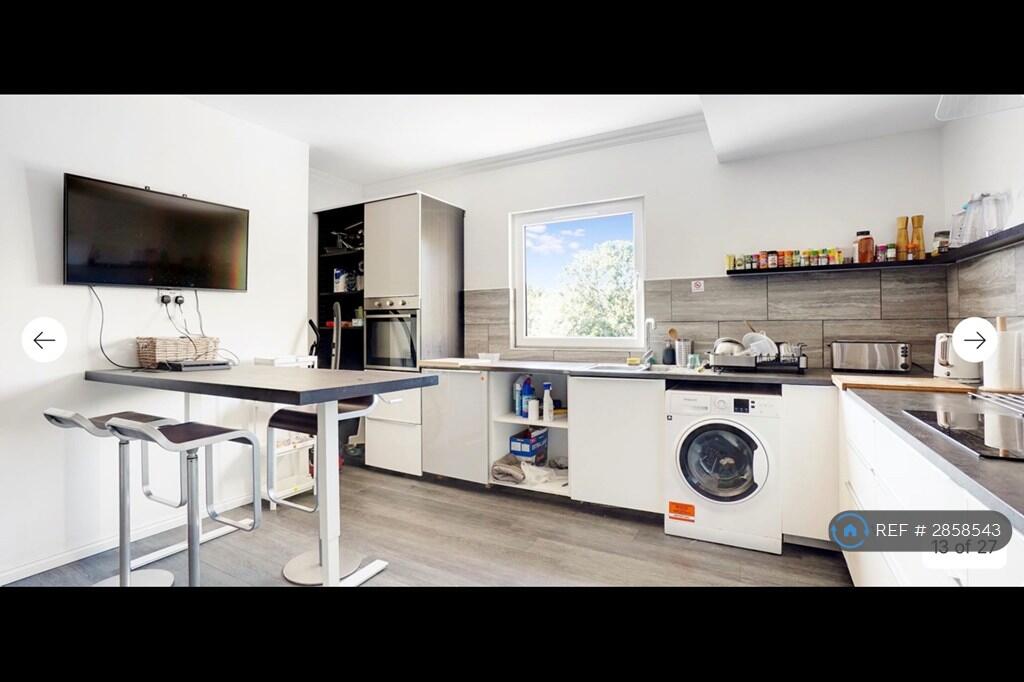 1 bed House Share for rent in Chatham. From OpenRent 1 bed House Share for rent in Chatham. From OpenRent