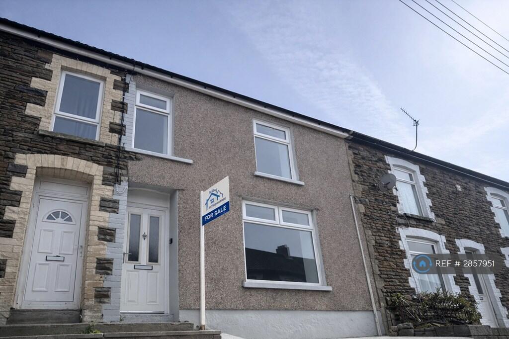 1 bed 1st Floor Flat for rent in New Tredegar. From OpenRent