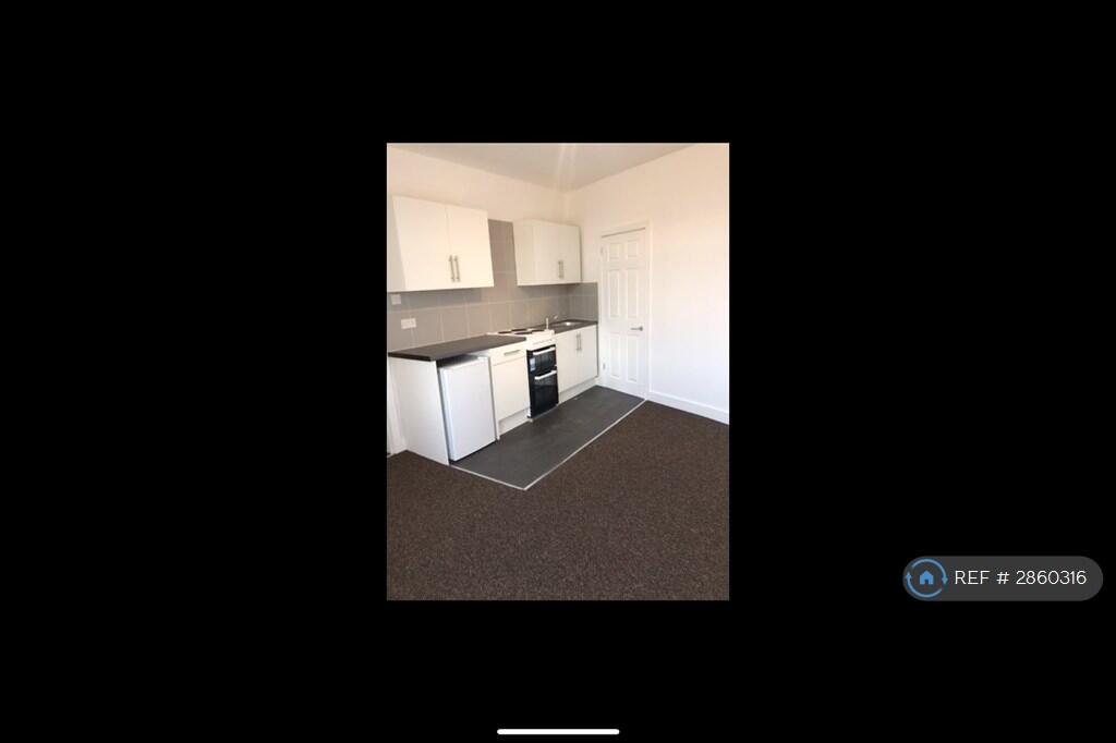 1 bed 1st Floor Flat for rent in Upper Newbold. From OpenRent