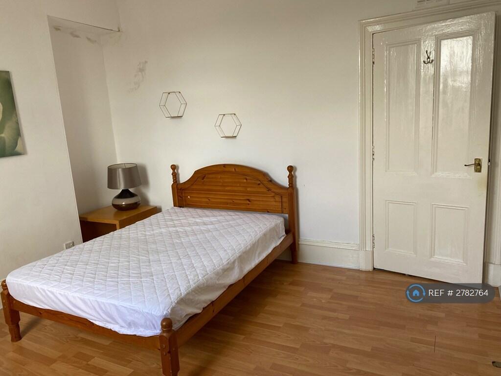 2 bed 1st Floor Flat for rent in Aberdeen. From OpenRent