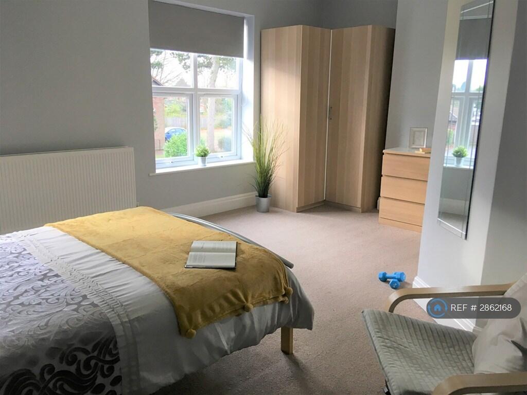 1 bed House Share for rent in Walsall. From OpenRent