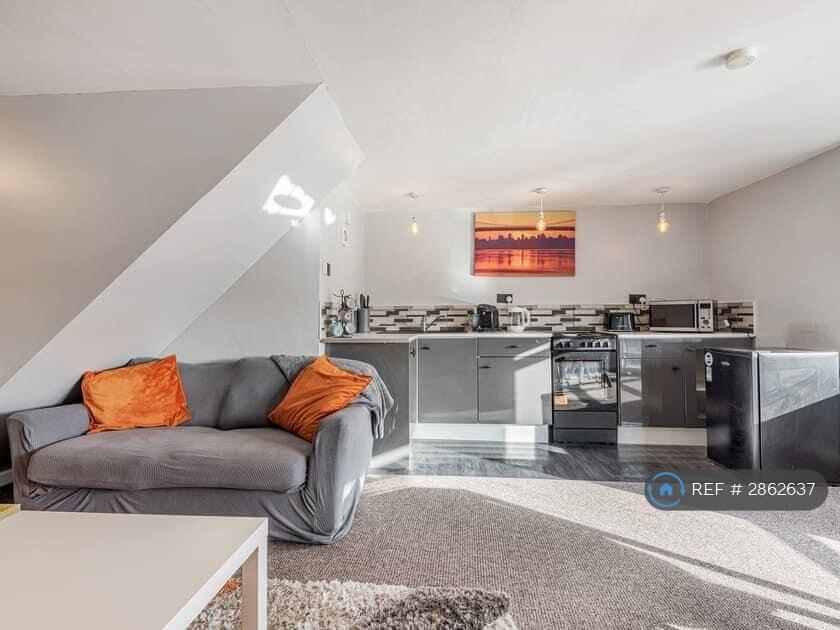 1 bed Flat Share for rent in Buxton. From OpenRent