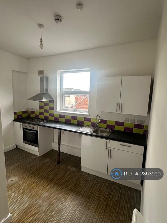 1 bed 1st Floor Flat for rent in Ripley. From OpenRent 1 bed 1st Floor Flat for rent in Ripley. From OpenRent