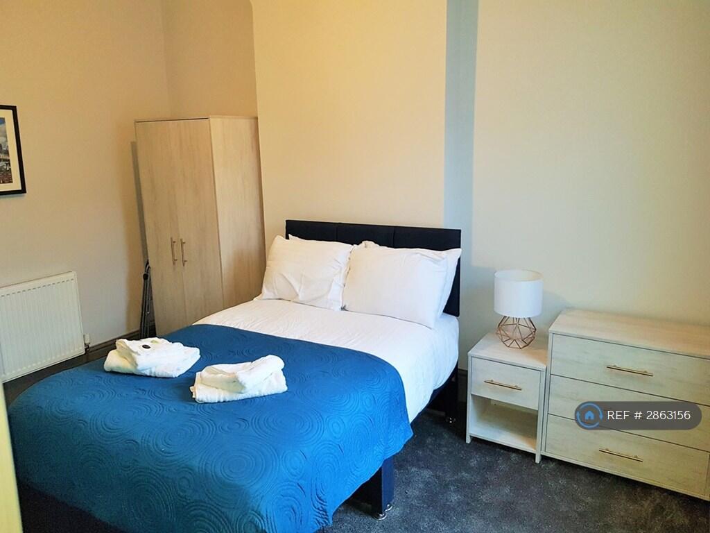 1 bed House Share for rent in Ashton-under-Lyne. From OpenRent