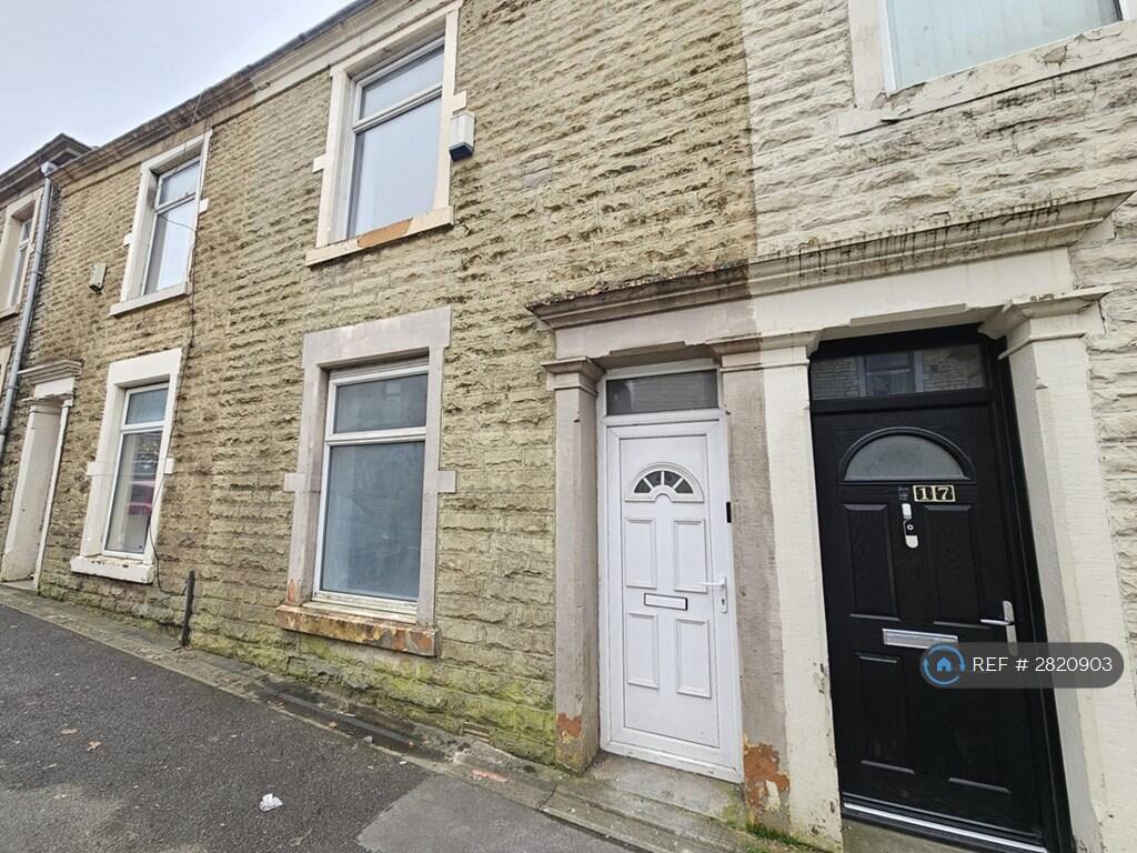 2 bed Mid Terraced House for rent in Darwen. From OpenRent