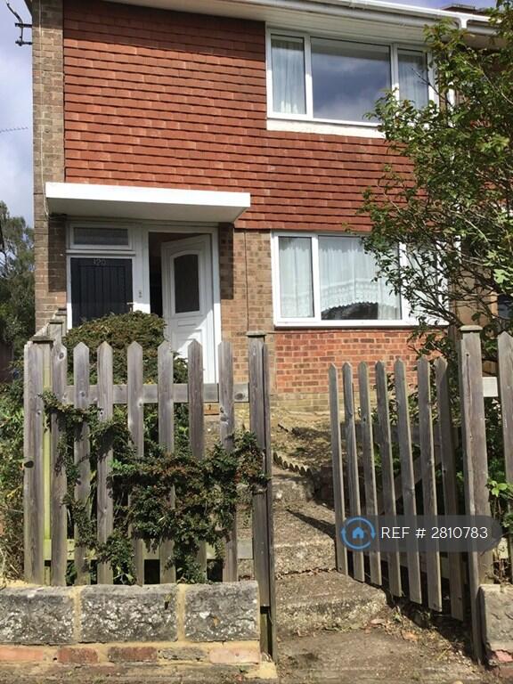 3 bed End of Terrace for rent in Farnham. From OpenRent