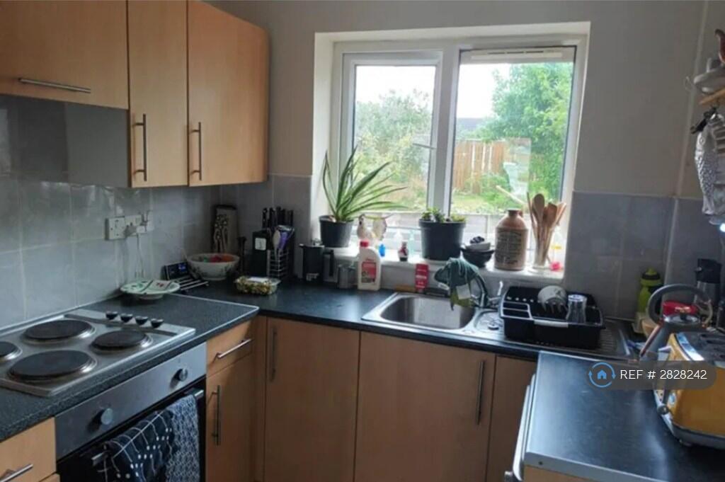 2 bed Semi Detached for rent in Crook. From OpenRent