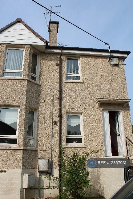 1 bed 1st Floor Flat for rent in Kilsyth. From OpenRent