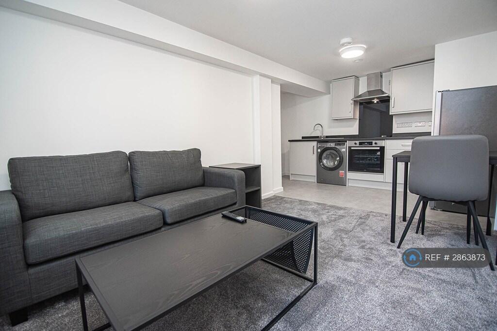 1 bed 1st Floor Flat for rent in Gainsborough. From OpenRent