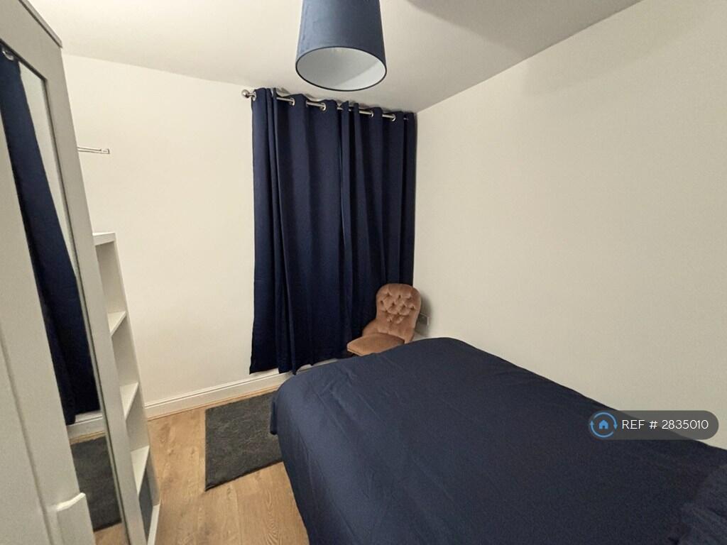 1 bed House Share for rent in Salford. From OpenRent