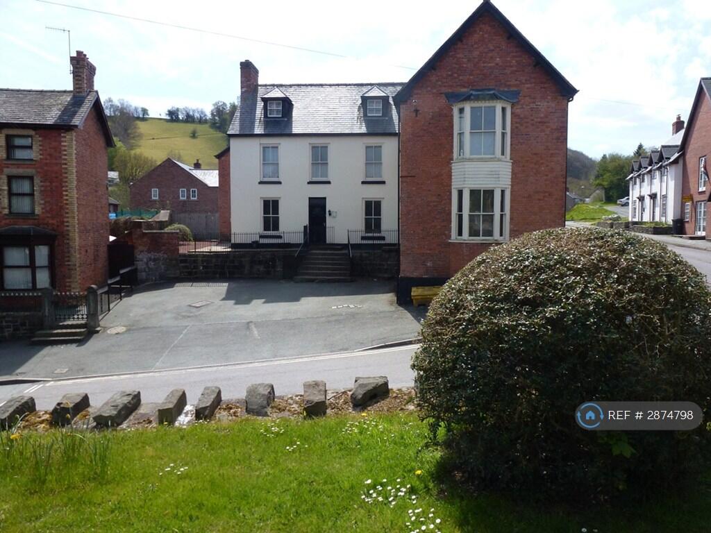 1 bed 1st Floor Flat for rent in Welshpool. From OpenRent