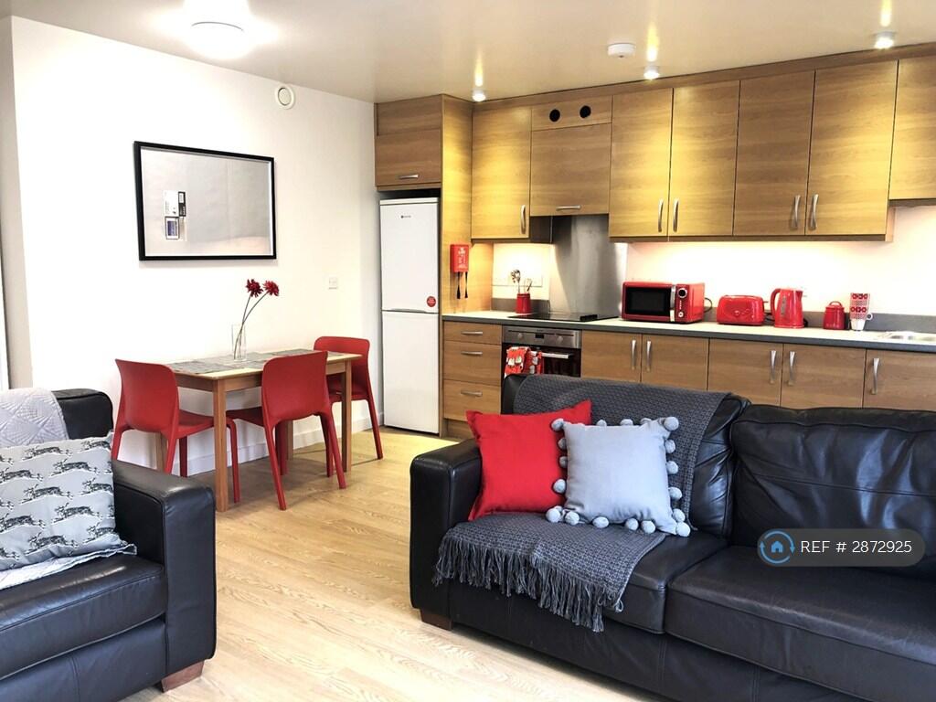 4 bed 1st Floor Flat for rent in Southampton. From OpenRent