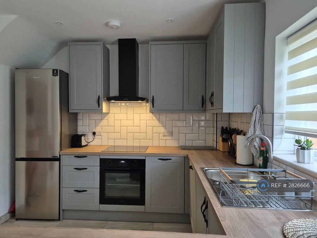 1 bed House Share for rent in Hallen. From OpenRent