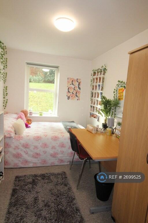 3 bed 1st Floor Flat for rent in Winchester. From OpenRent