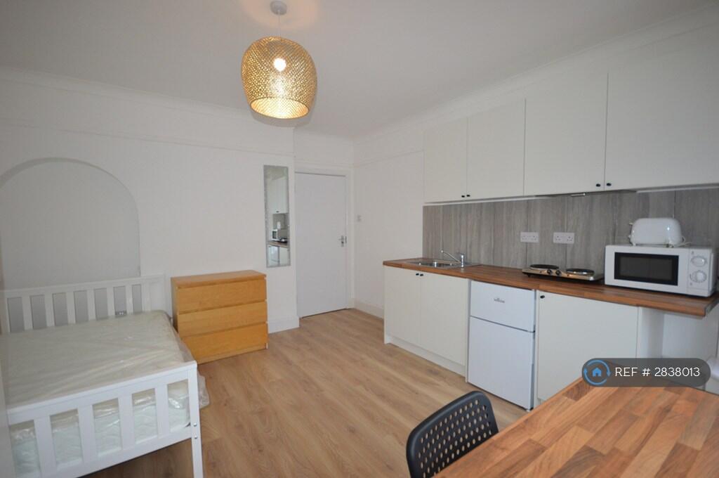0 bed Studio for rent in Bournemouth. From OpenRent