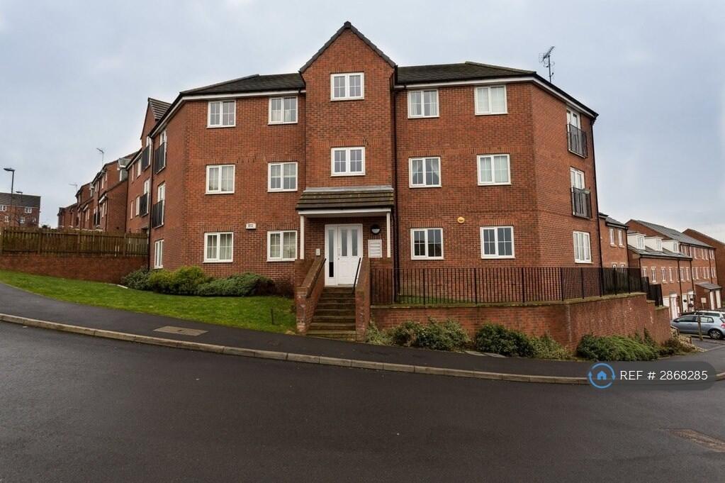 2 bed 1st Floor Flat for rent in Doe Lea. From OpenRent