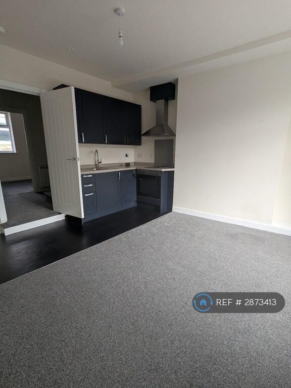 2 bed 1st Floor Flat for rent in Keighley. From OpenRent