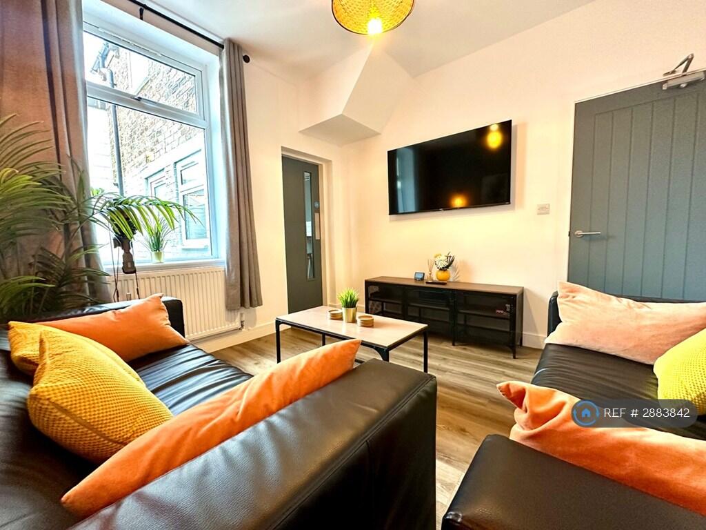 4 bed Mid Terraced House for rent in Middlesbrough. From OpenRent