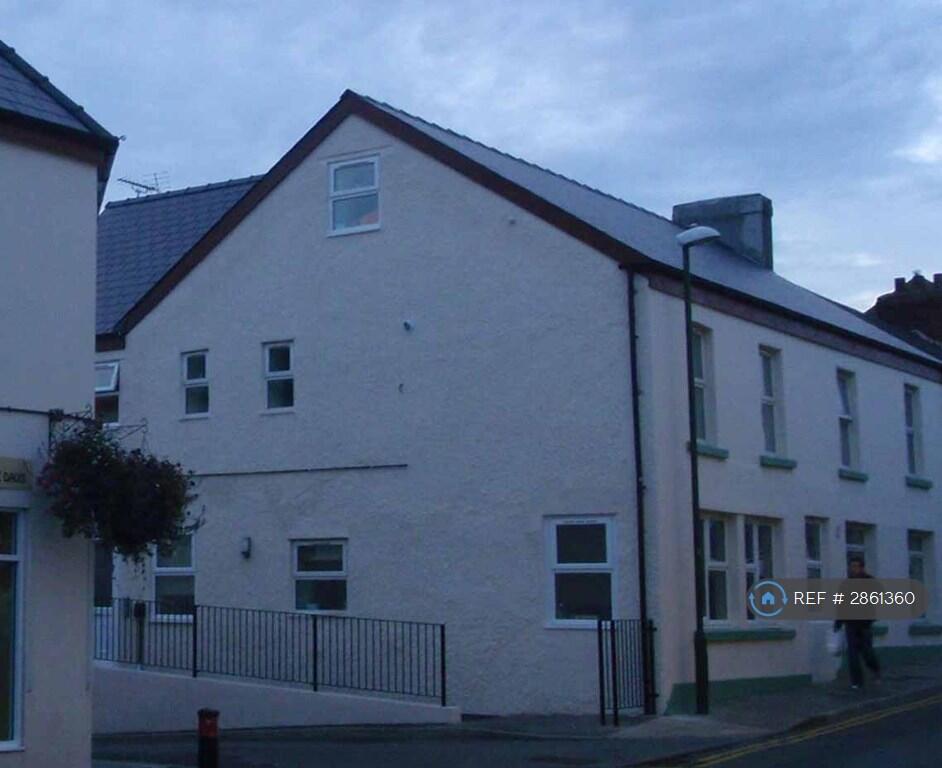 1 bed 1st Floor Flat for rent in Cinderford. From OpenRent