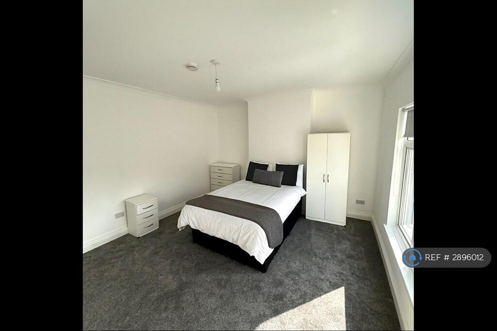1 bed House Share for rent in Birmingham. From OpenRent