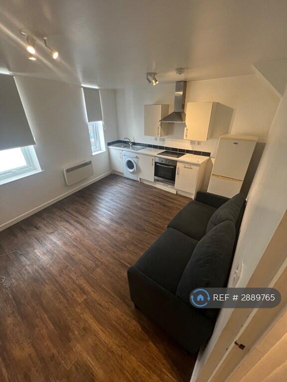 1 bed 1st Floor Flat for rent in Sutton in Ashfield. From OpenRent