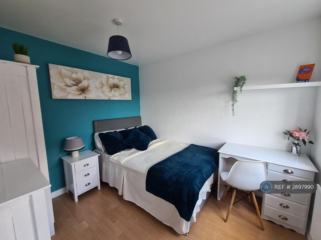 1 bed House Share for rent in Smethwick. From OpenRent