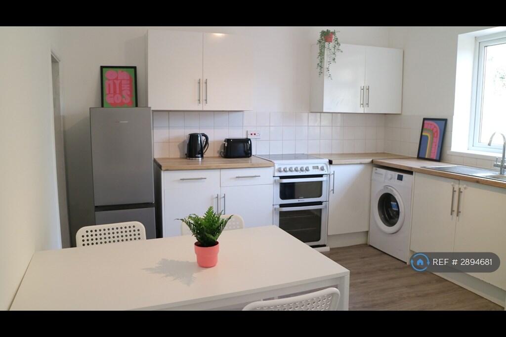 1 bed House Share for rent in Whiteway. From OpenRent 1 bed House Share for rent in Whiteway. From OpenRent