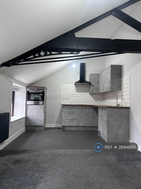 1 bed 1st Floor Flat for rent in Pleasington. From OpenRent
