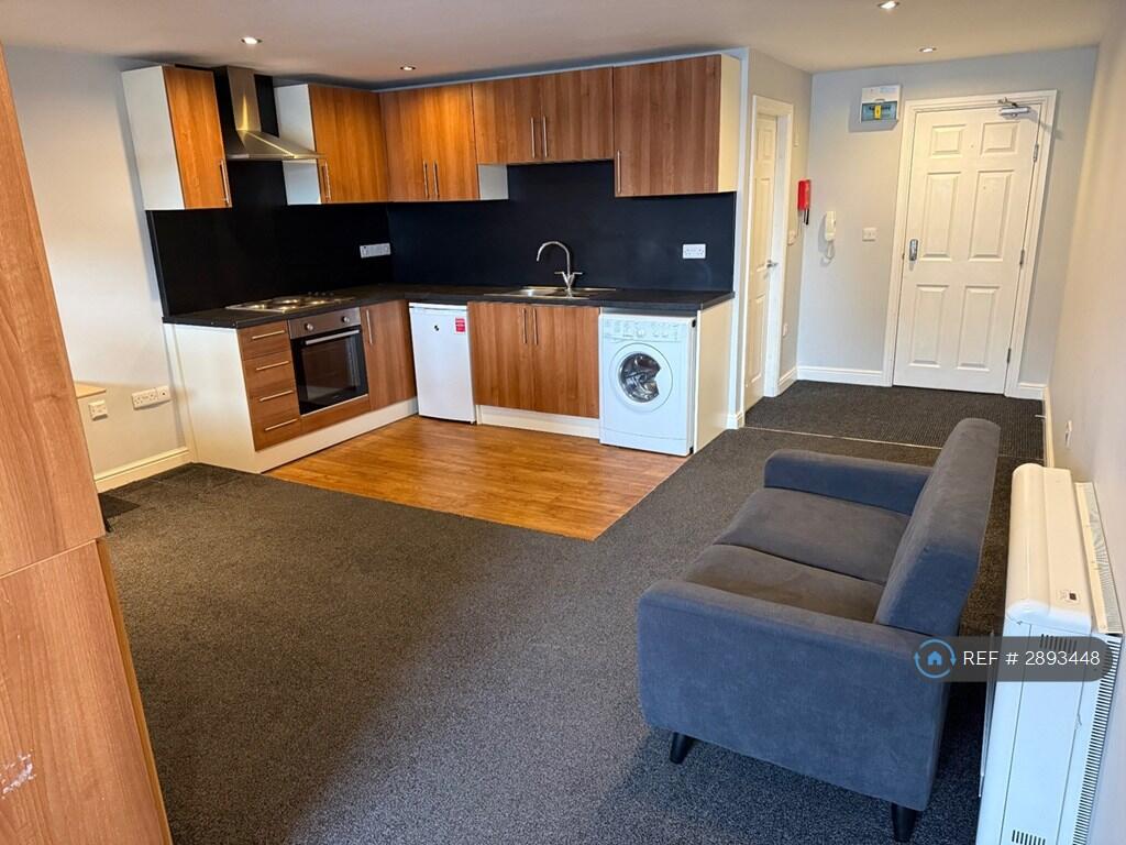 4 bed Studio for rent in Doncaster. From OpenRent 4 bed Studio for rent in Doncaster. From OpenRent
