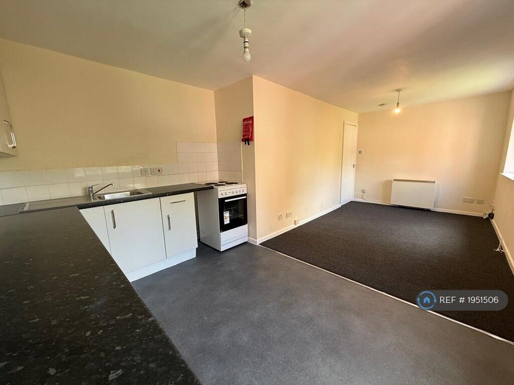 1 bed 1st Floor Flat for rent in Arnold. From OpenRent