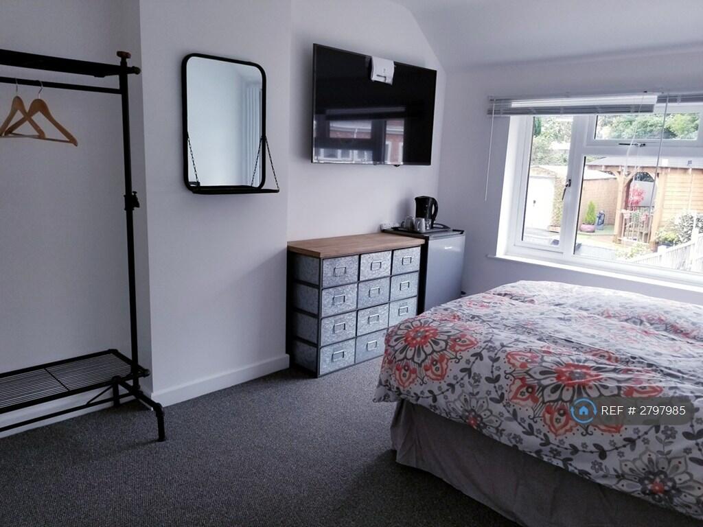 1 bed House Share for rent in Lickey. From OpenRent 1 bed House Share for rent in Lickey. From OpenRent