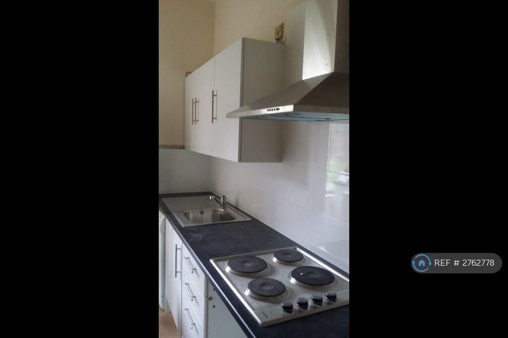2 bed 1st Floor Flat for rent in Inveraldie. From OpenRent