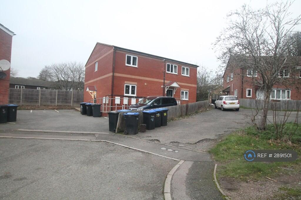 1 bed 1st Floor Flat for rent in Moulton. From OpenRent