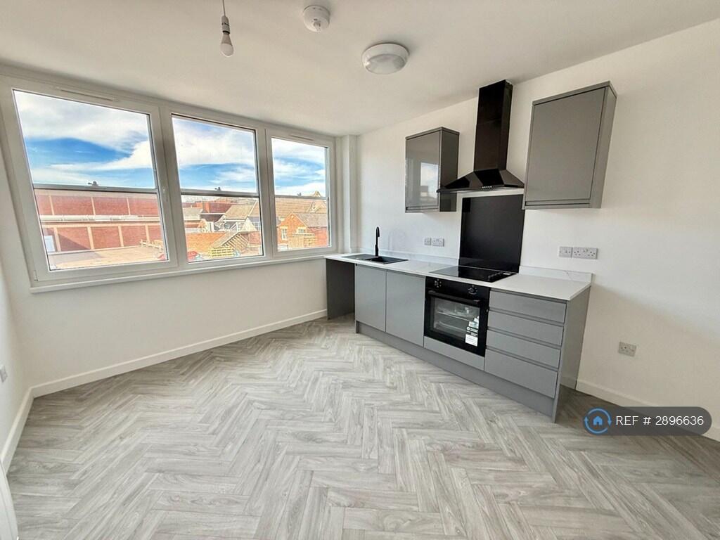 1 bed 1st Floor Flat for rent in Mansfield. From OpenRent