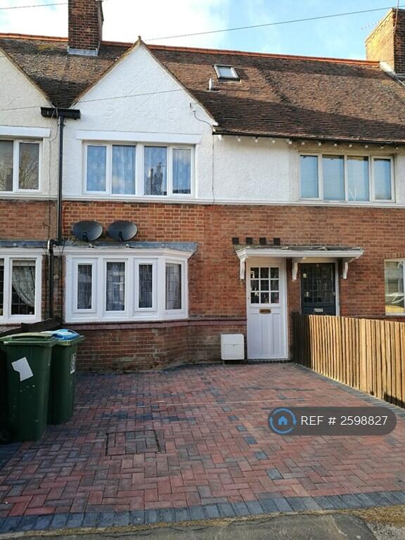 1 bed House Share for rent in Aylesbury. From OpenRent