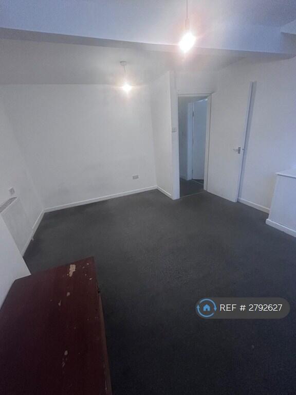 1 bed 1st Floor Flat for rent in Liverpool. From OpenRent