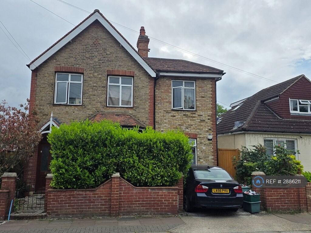 1 bed House Share for rent in Surbiton. From OpenRent