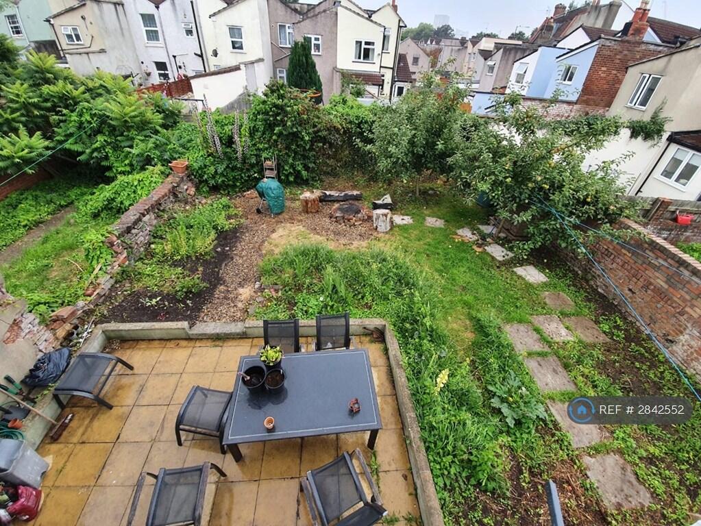 1 bed House Share for rent in Crofts End. From OpenRent 1 bed House Share for rent in Crofts End. From OpenRent