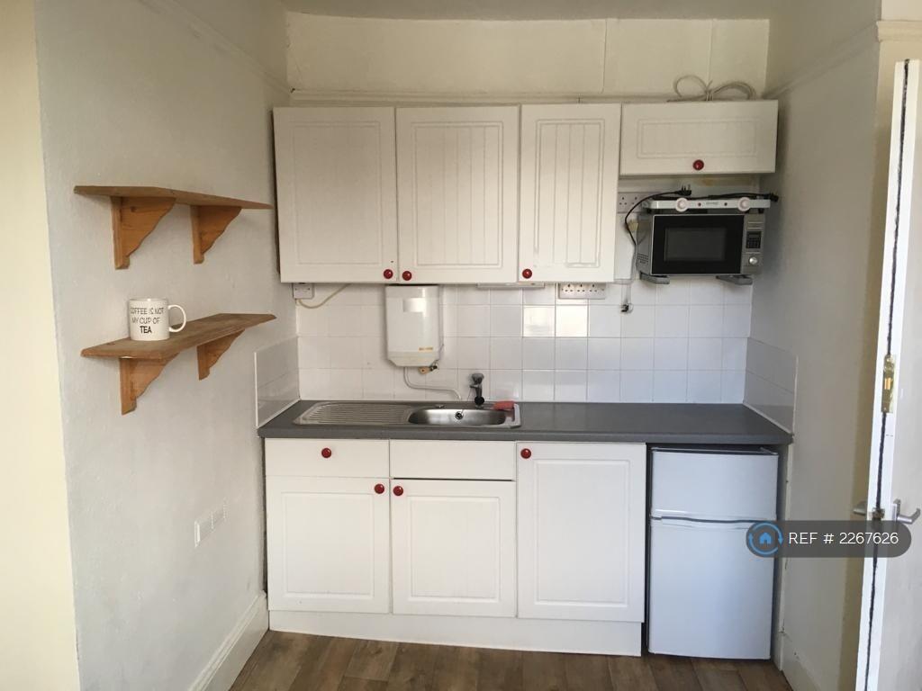 1 bed 1st Floor Flat for rent in Exeter. From OpenRent 1 bed 1st Floor Flat for rent in Exeter. From OpenRent