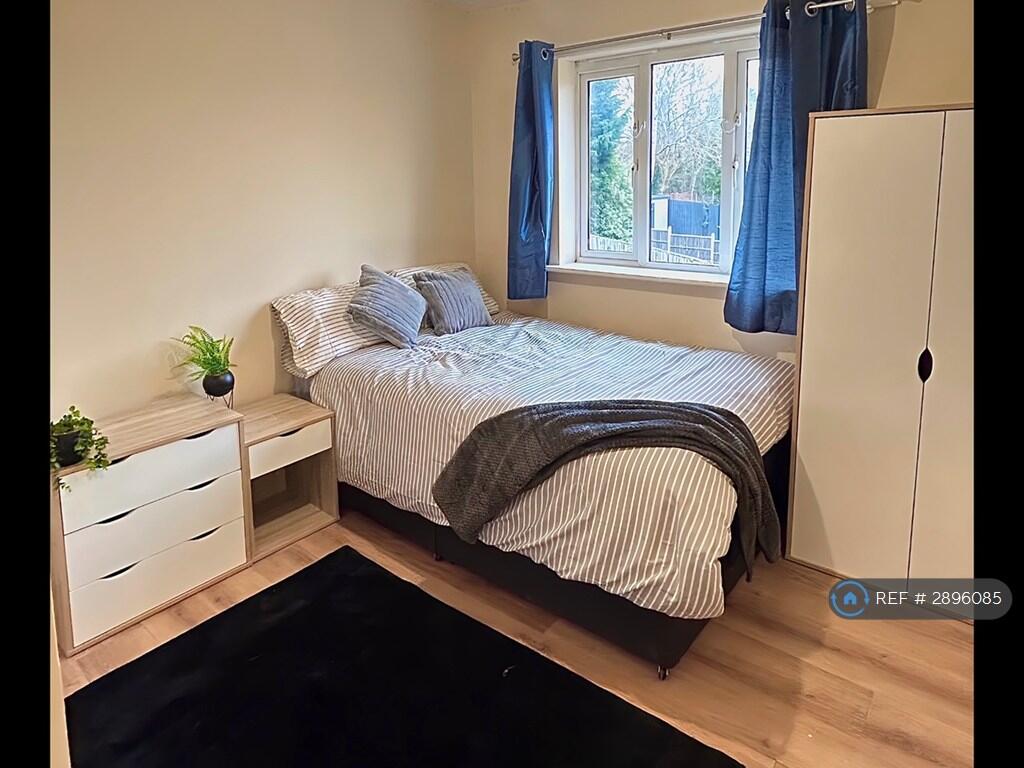 5 bed Mid Terraced House for rent in Birmingham. From OpenRent