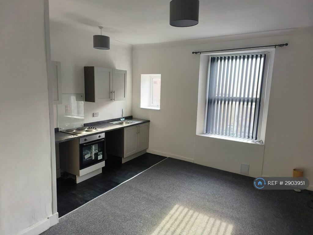 2 bed 1st Floor Flat for rent in Newmilns. From OpenRent