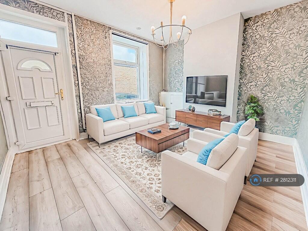 2 bed Mid Terraced House for rent in Accrington. From OpenRent