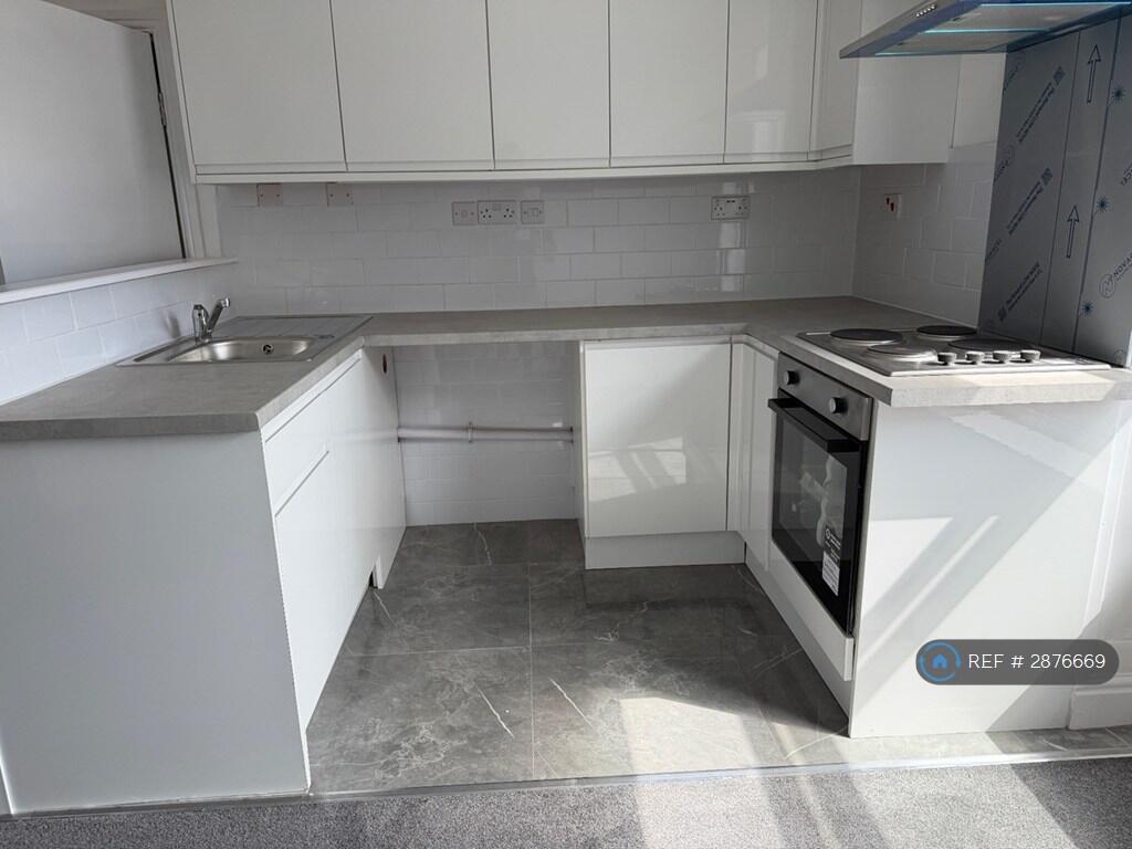4 bed Studio for rent in Telford. From OpenRent 4 bed Studio for rent in Telford. From OpenRent