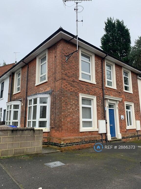 4 bed Studio for rent in Stanhope Bretby. From OpenRent