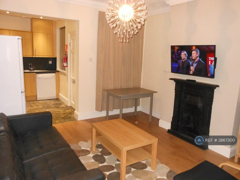4 bed Mid Terraced House for rent in Sheffield. From OpenRent 4 bed Mid Terraced House for rent in Sheffield. From OpenRent